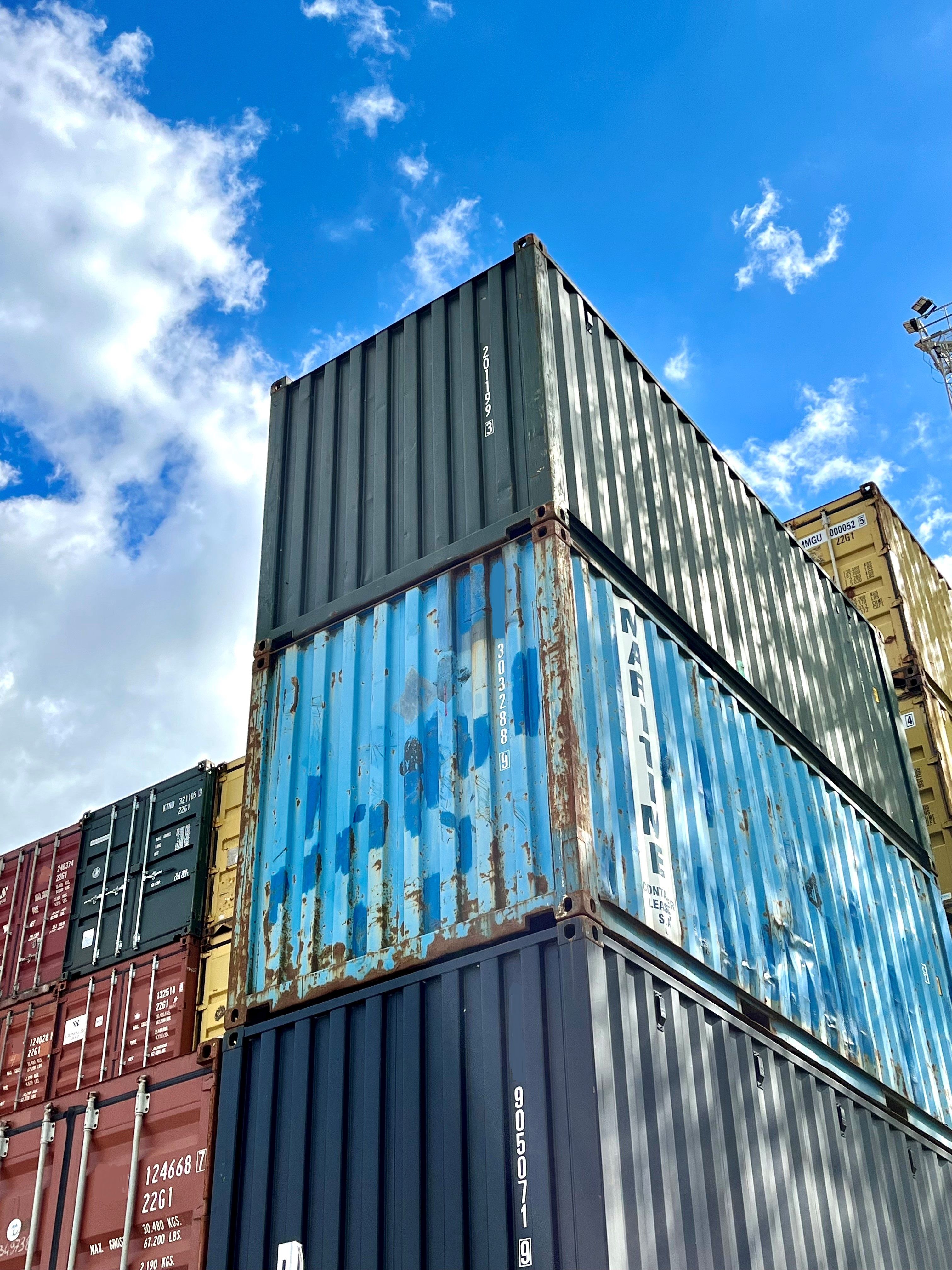 How to buy a shipping container online