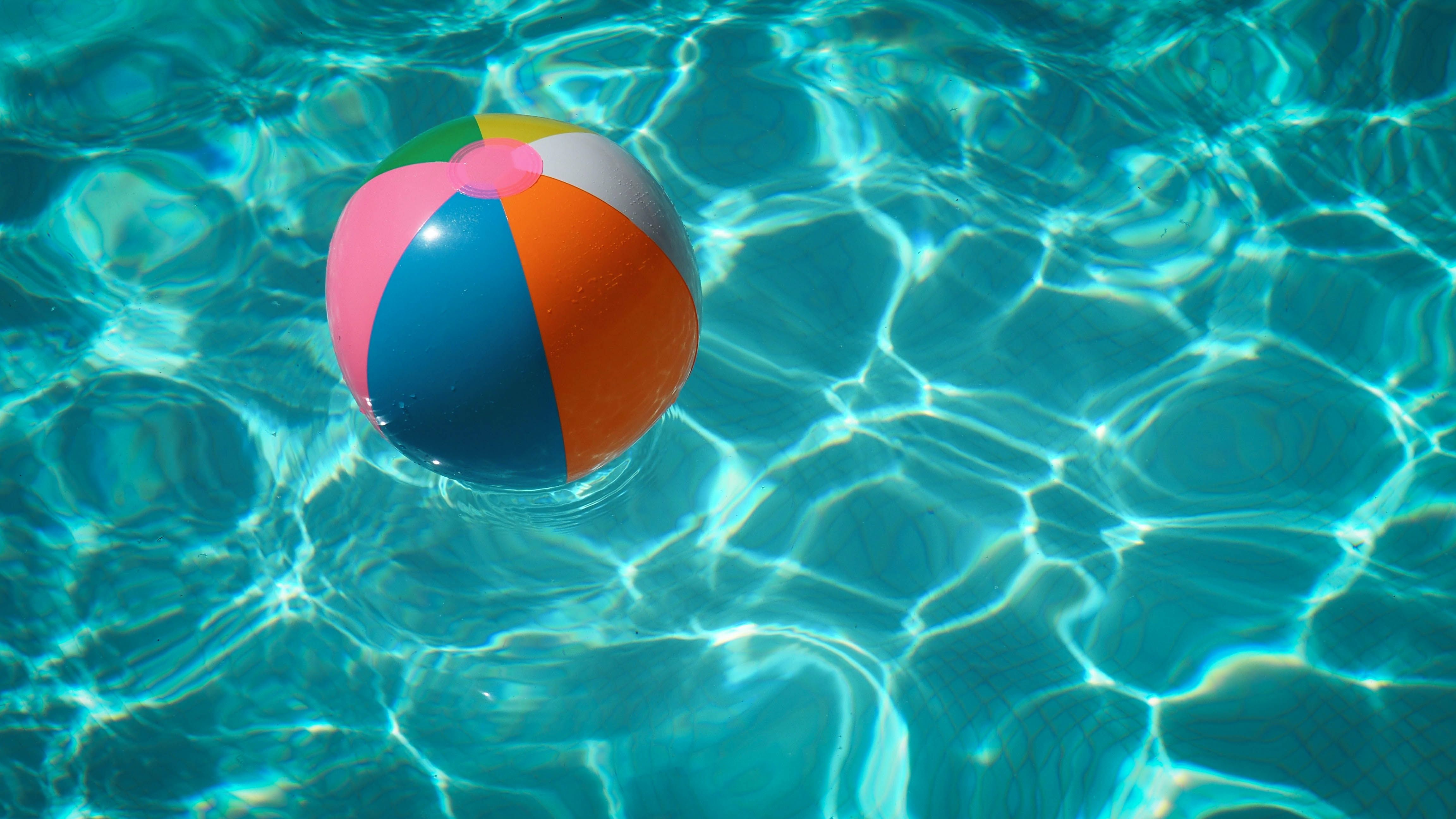 Ball in a pool